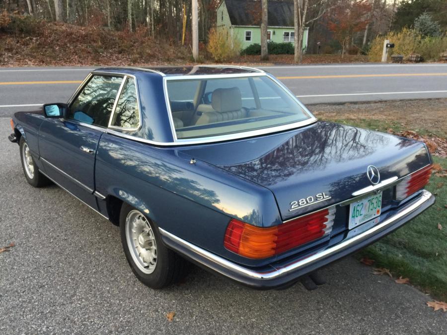  Mercedes-Benz 280 SL (R107) 1983 года  (EU) (фото 3 из 120)